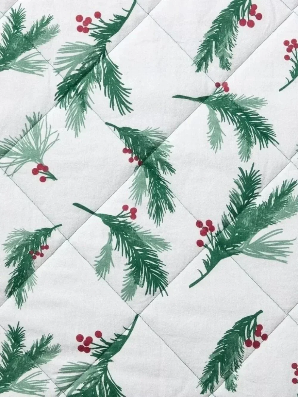 Hallmark Winter Berries 3 Pc Queen Size 88